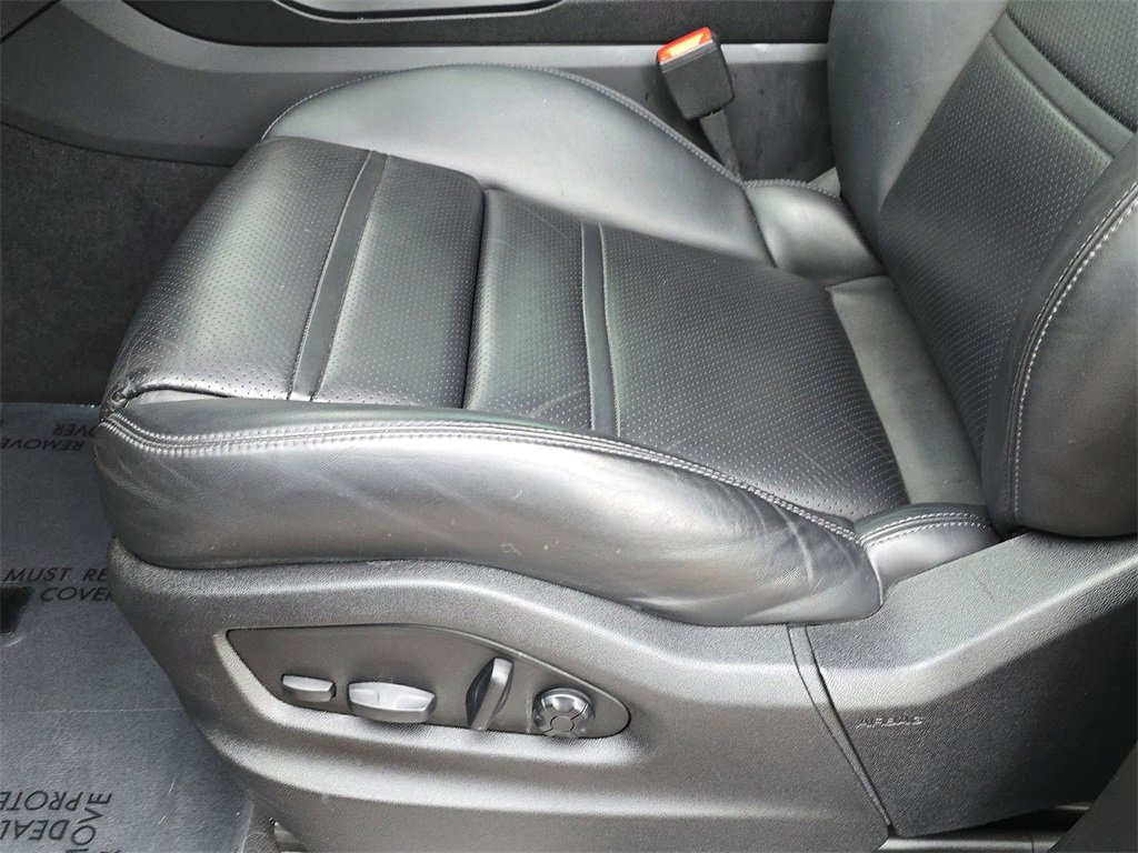 Used 2022 Porsche Cayenne image 21