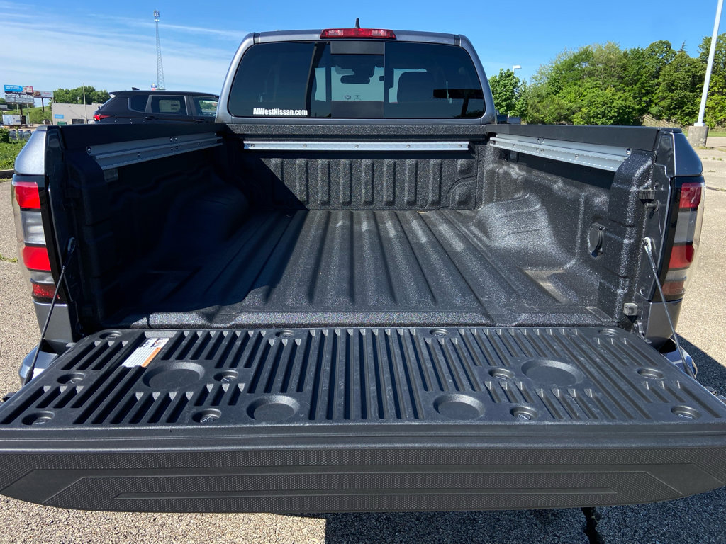 Used 2024 Nissan Frontier SV w/ SV Convenience Package AWD/4WD image 14