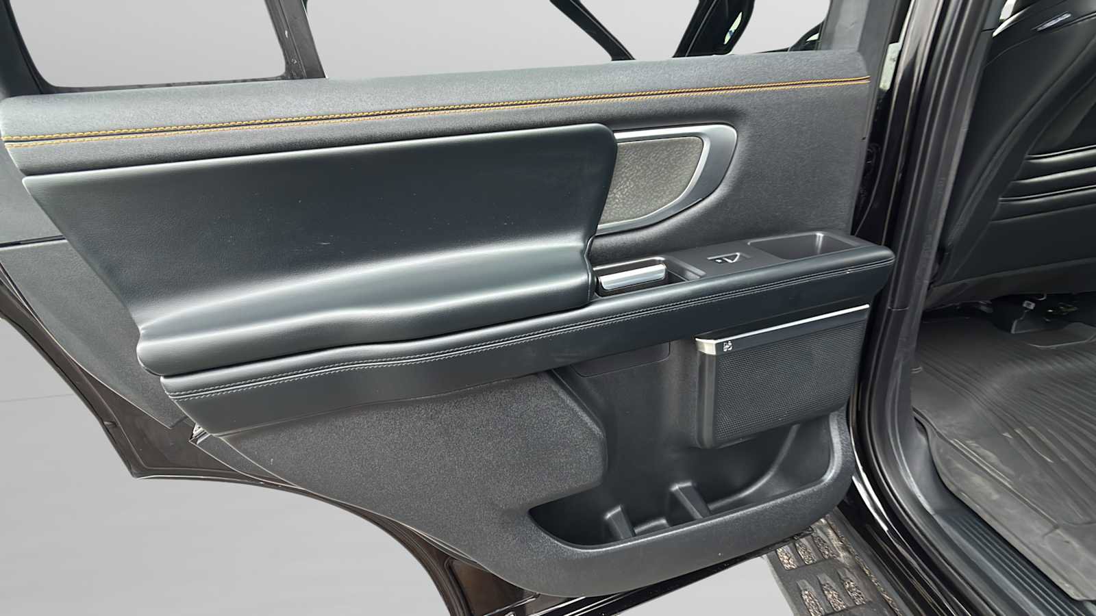 Used 2025 Ford Expedition Tremor image 41