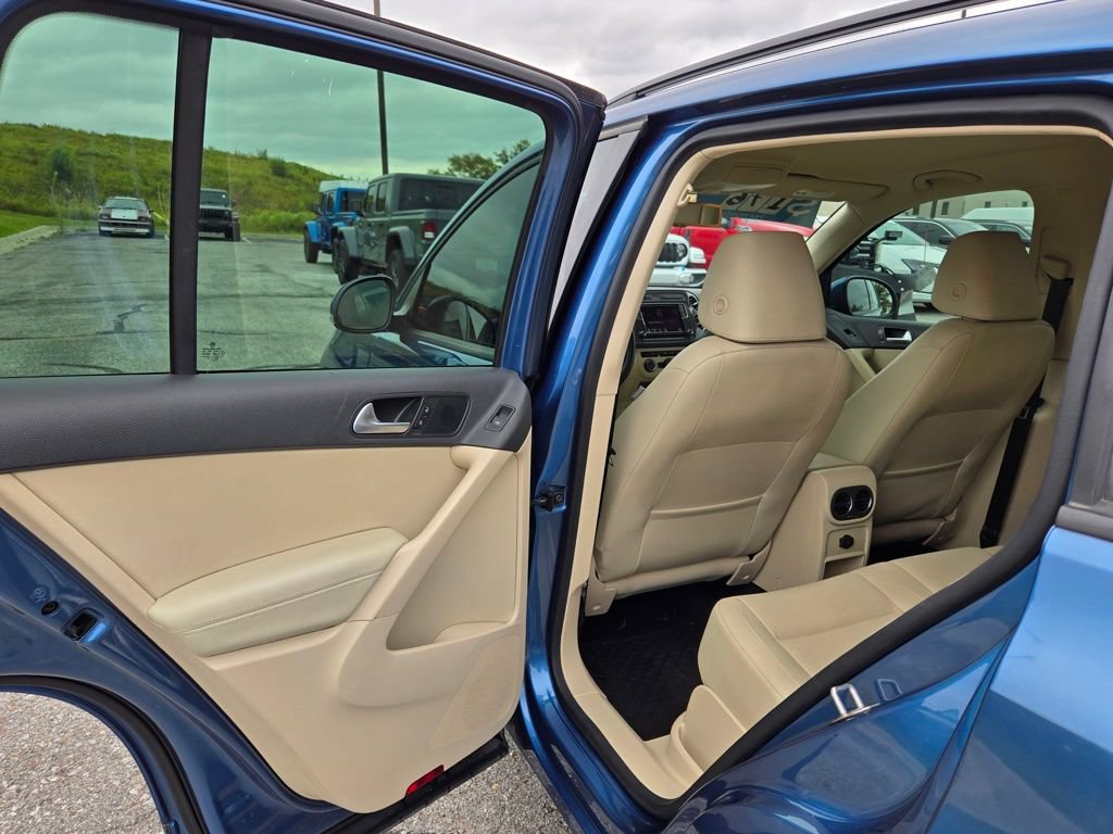 Used 2017 Volkswagen Tiguan S AWD/4WD image 24