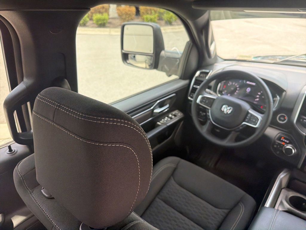 Used 2025 RAM 1500 Big Horn AWD/4WD image 13