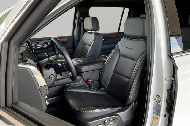 Used 2025 GMC Yukon XL Denali image 15