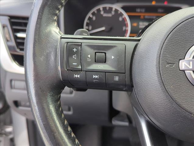 Used 2023 Nissan Rogue SL w/ SL Premium Package image 17