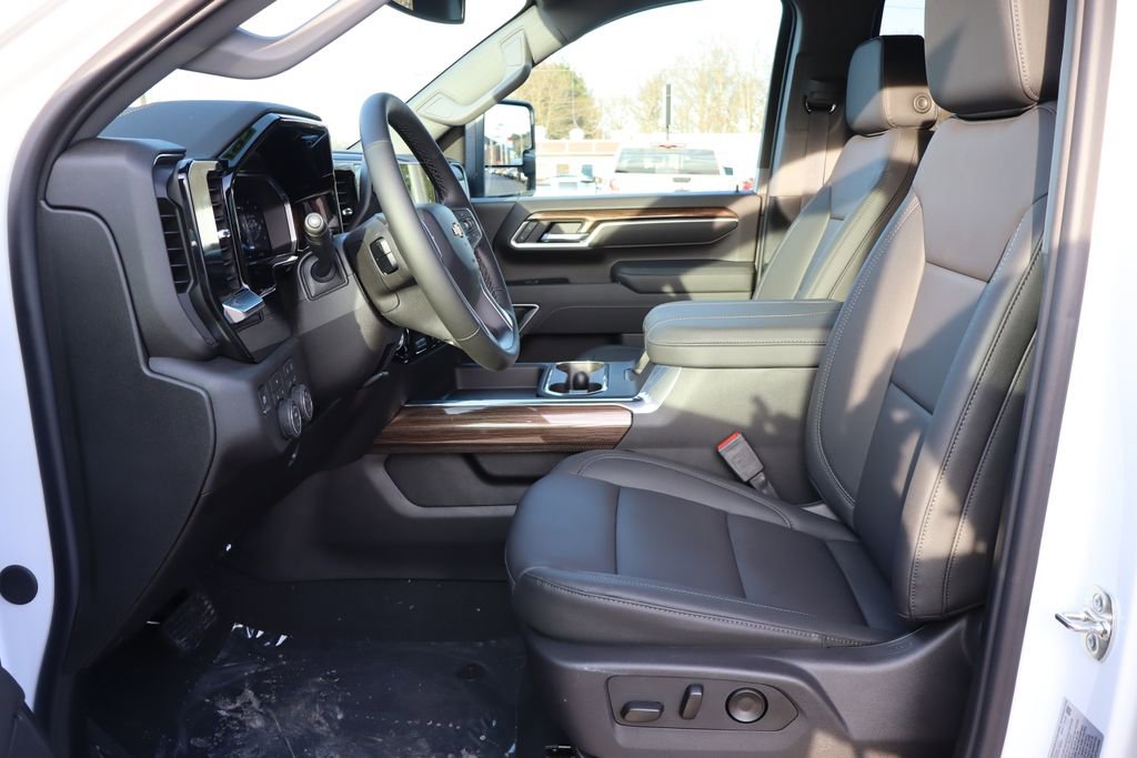 New 2026 Chevrolet Silverado 2500 LT w/ All Star Edition image 5
