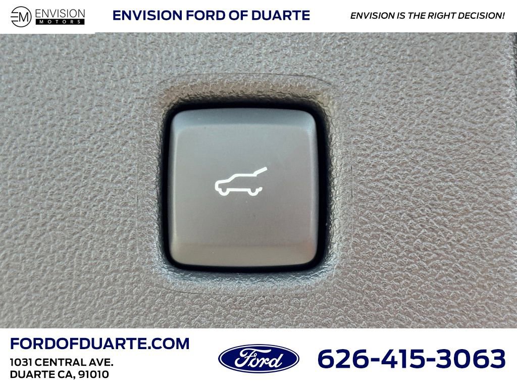 New 2025 Ford Escape SE image 14
