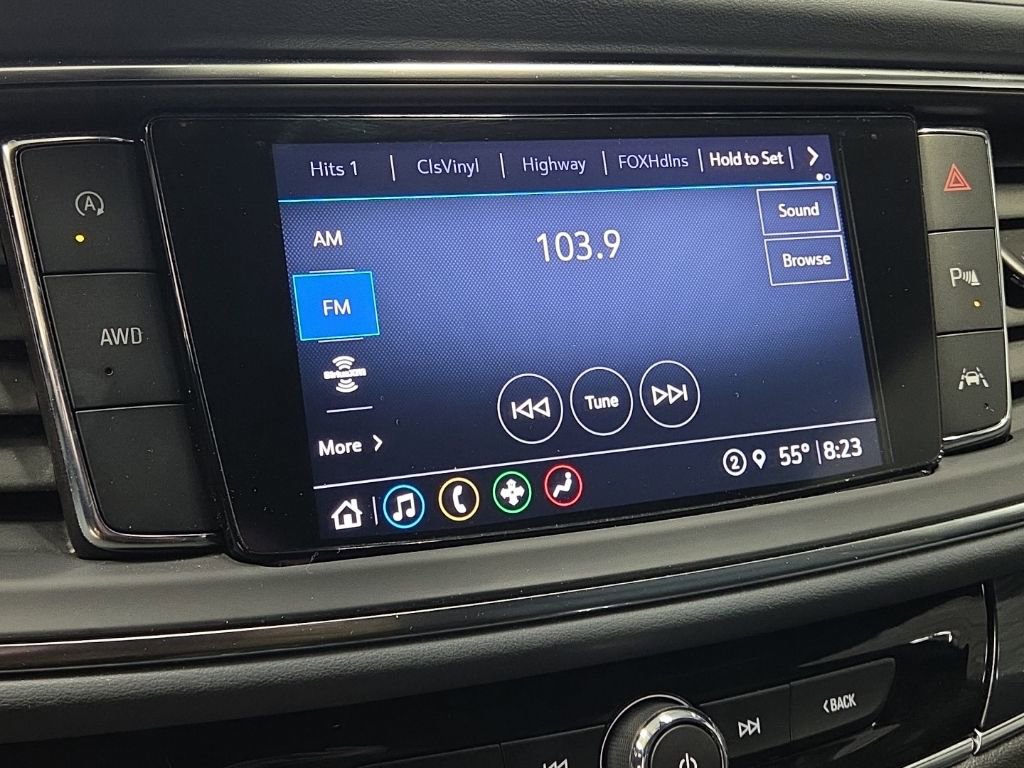Used 2023 Buick Enclave Essence image 20
