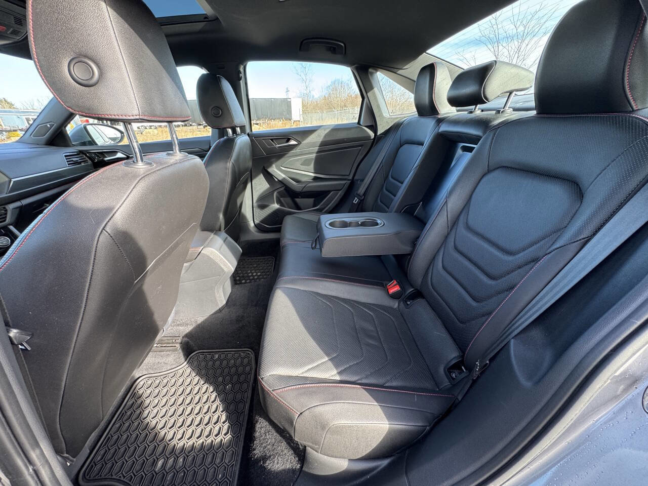 Used 2021 Volkswagen Jetta GLI Autobahn image 12