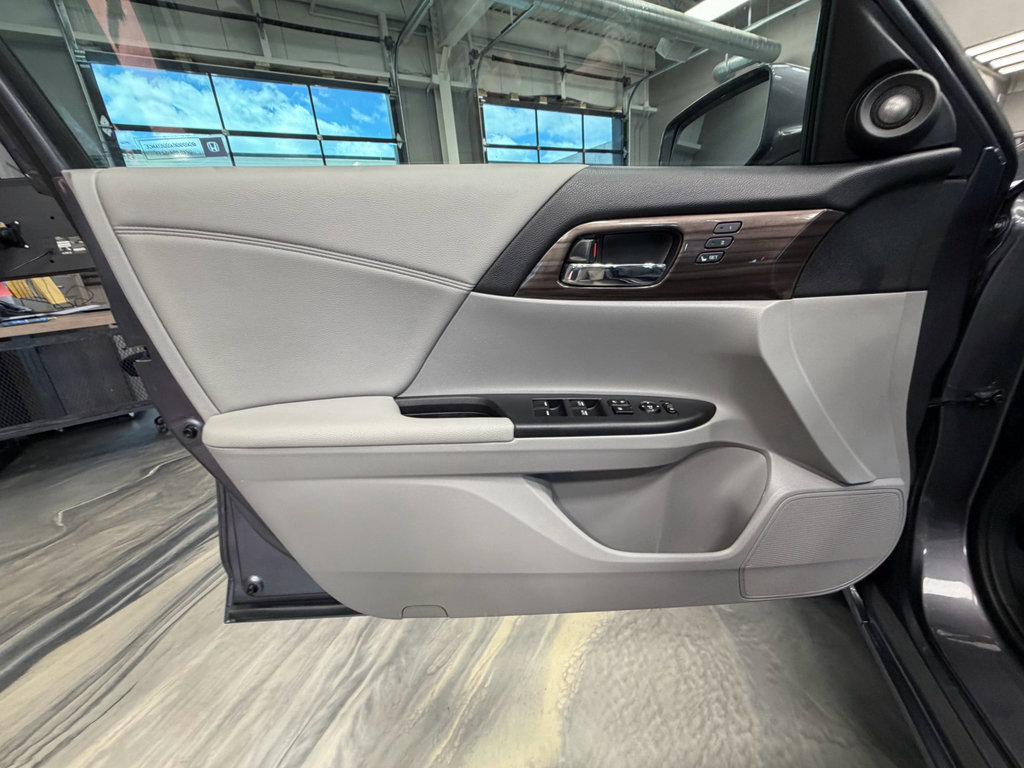 Used 2017 Honda Accord EX-L image 55