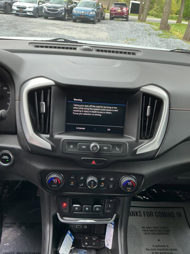 Used 2019 GMC Terrain SLE w/ Driver Convenience Package FWD image 13
