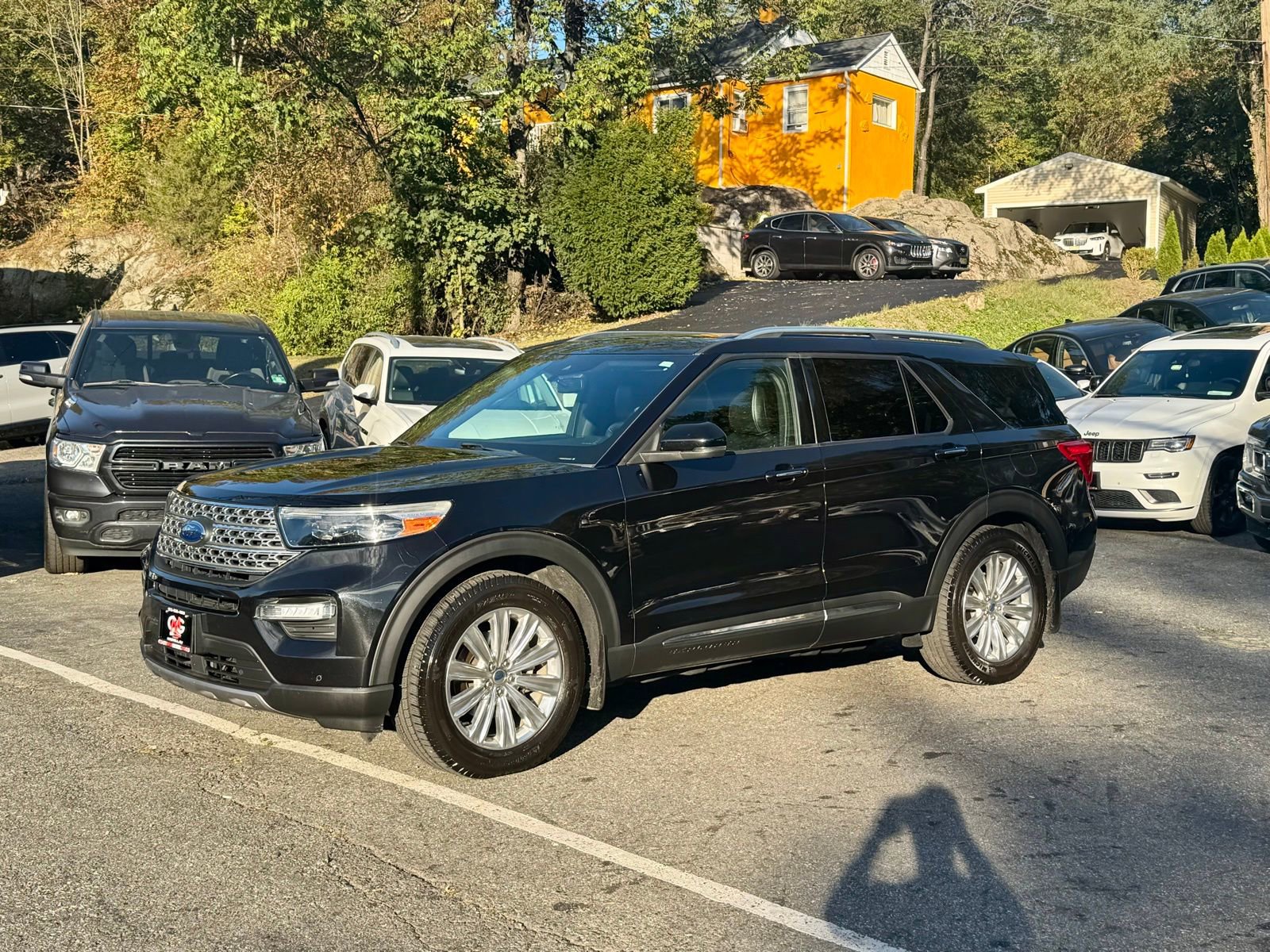 Used 2020 Ford Explorer Limited w/ Class III Trailer Tow Package image 3