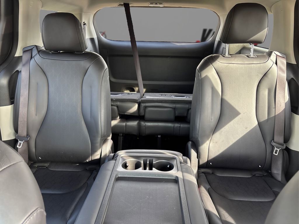 Certified 2023 Kia Carnival LX image 17