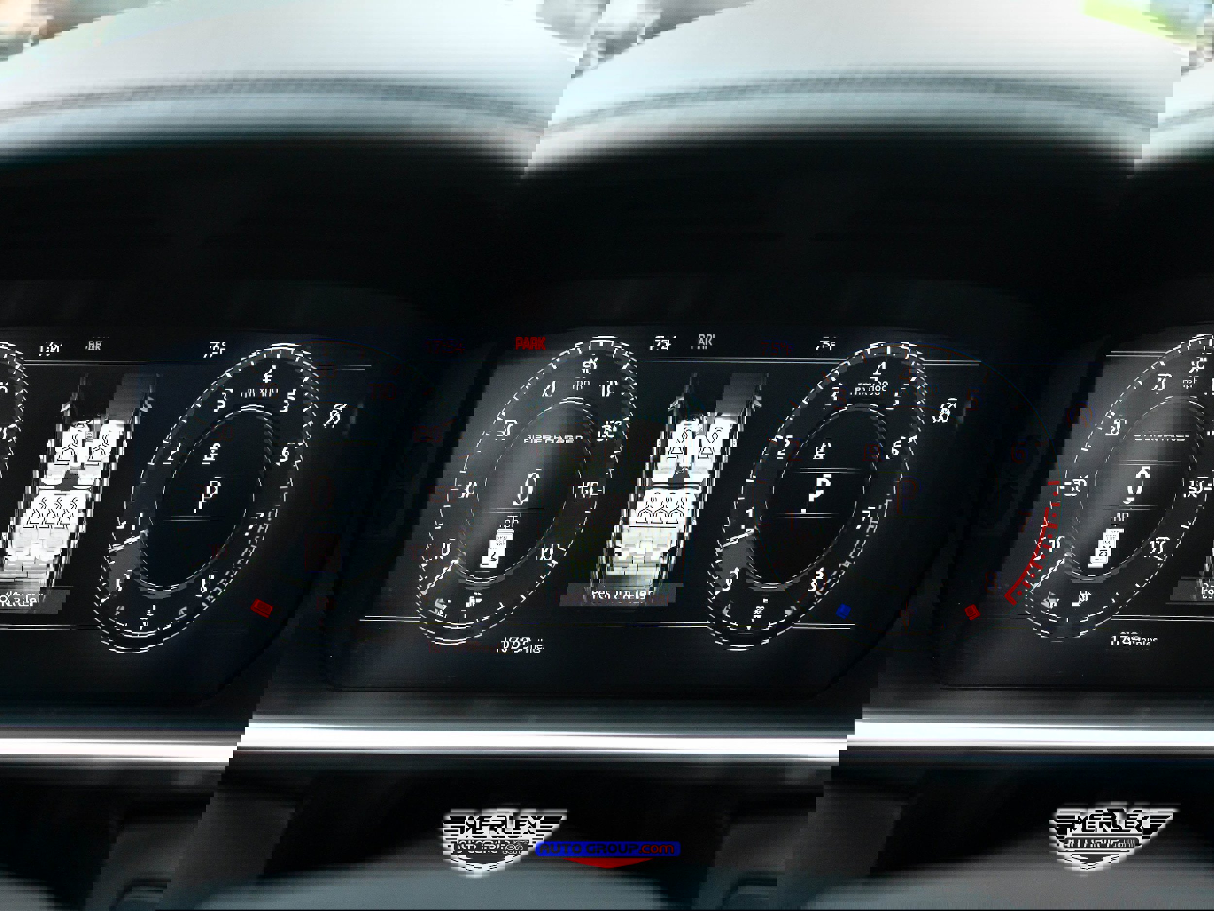 Used 2018 Land Rover Range Rover Long Wheelbase Supercharged image 30