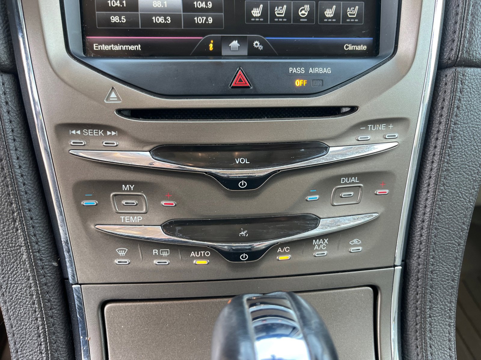 Used 2013 Lincoln MKX FWD image 30