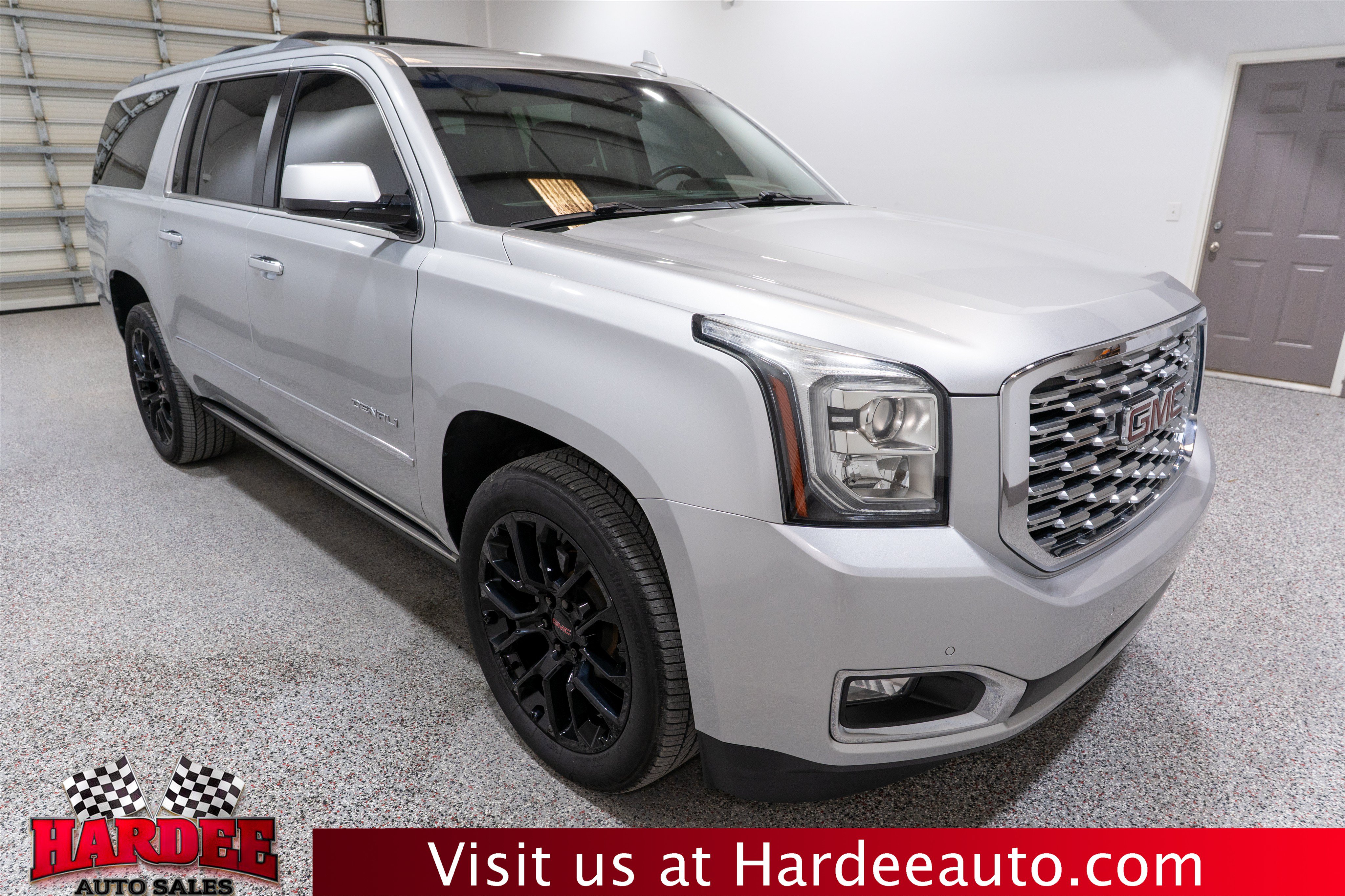 Used 2018 GMC Yukon XL Denali w/ Denali Ultimate Package AWD/4WD image 6