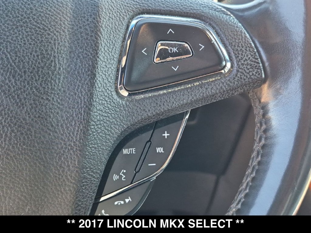 Used 2017 Lincoln MKX Select w/ Select Plus Package FWD image 7