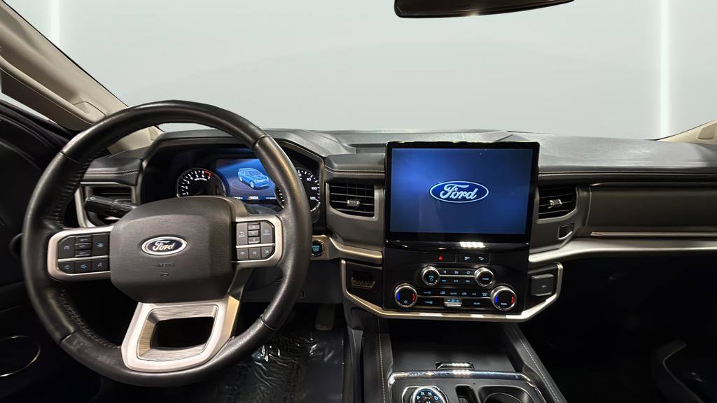 Used 2023 Ford Expedition XLT image 33