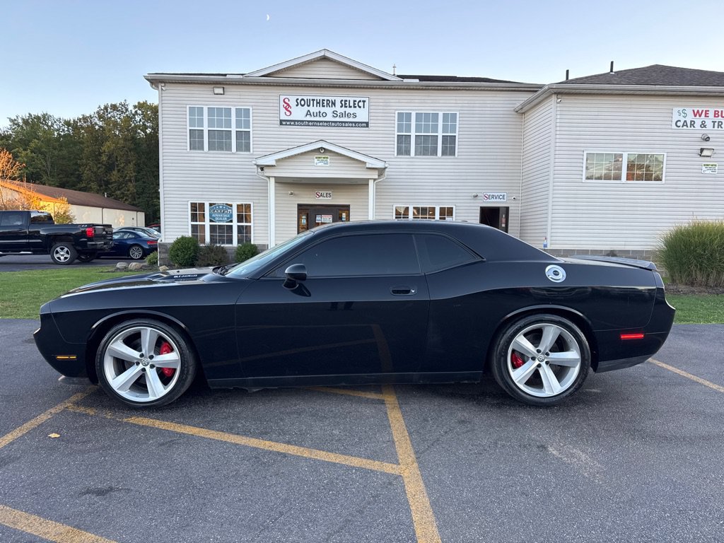 Used 2008 Dodge Challenger SRT8 RWD image 1