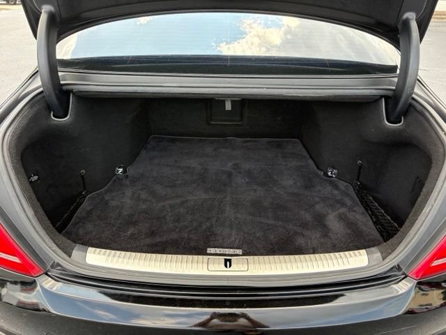 Used 2017 Genesis G90 3.3T Premium RWD image 29