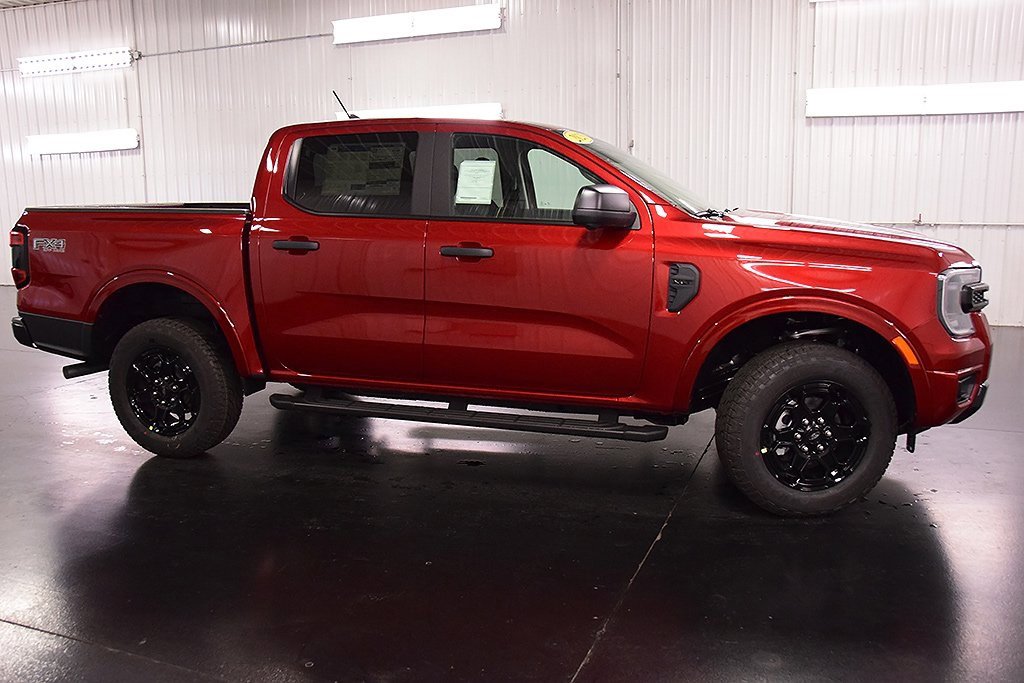 New 2025 Ford Ranger XLT w/ FX4 Off-Road Package image 9