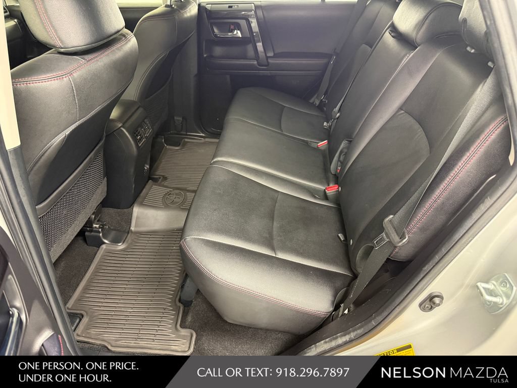 Used 2021 Toyota 4Runner Venture w/ Moonroof Package AWD/4WD image 33