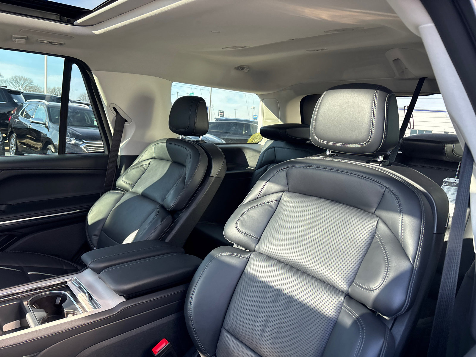New 2025 Lincoln Navigator Reserve image 27