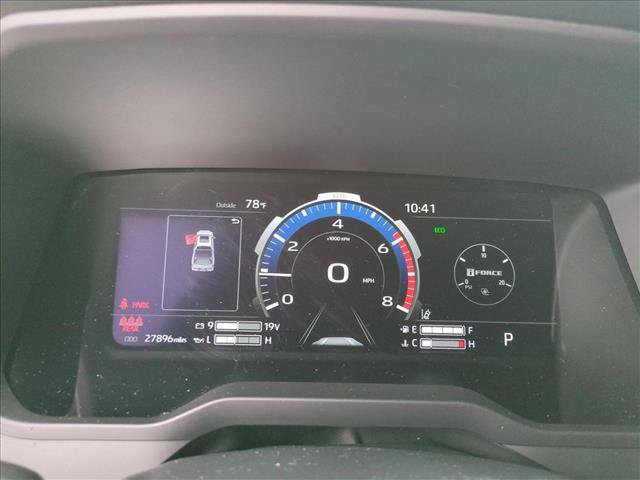Used 2025 Toyota Tundra Limited AWD/4WD image 11