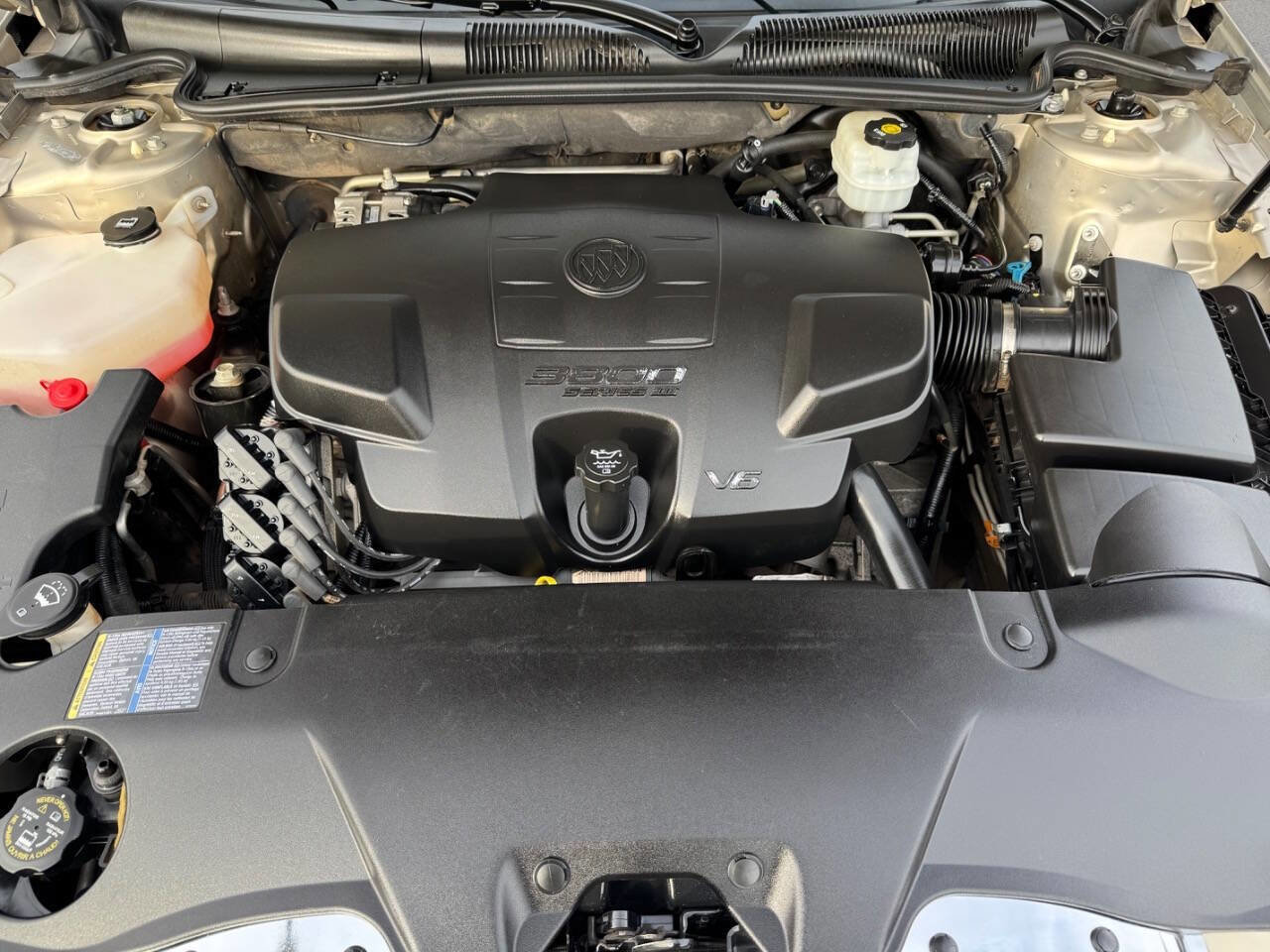 Used 2008 Buick Lucerne CXL w/ Ultra Confidence Package image 12