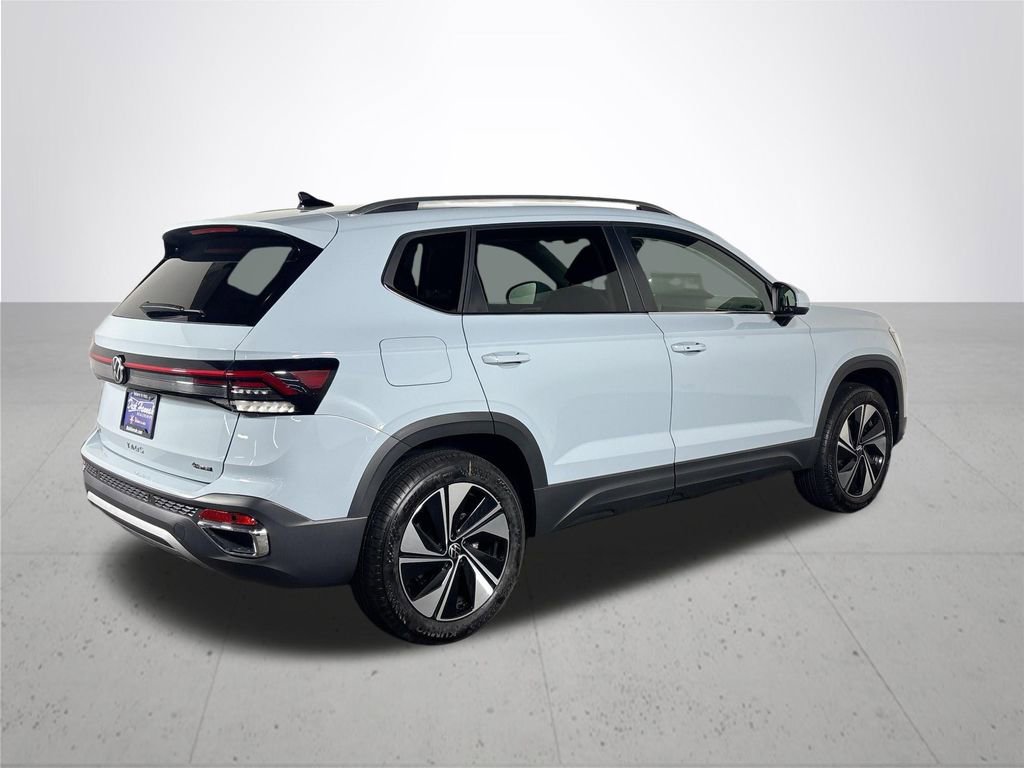 New 2025 Volkswagen Taos SE image 6