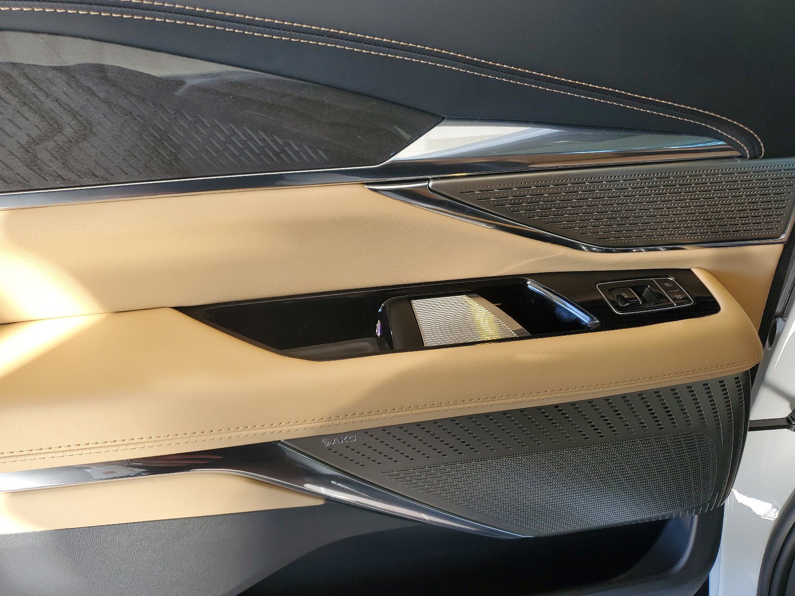 New 2025 Cadillac Escalade IQ Sport 2 image 12