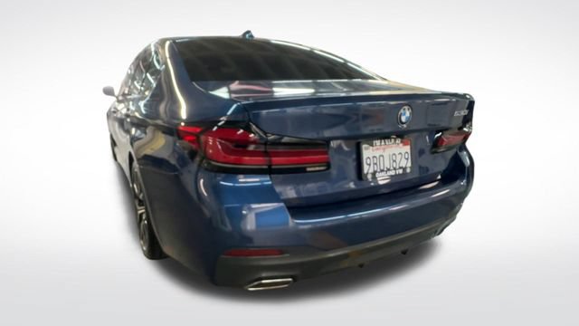Used 2022 BMW 530i w/ M Sport Package RWD image 7