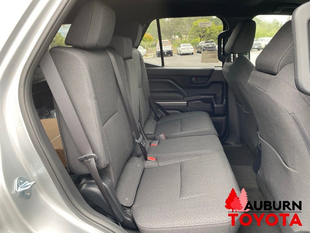 New 2026 Toyota 4Runner SR5 AWD/4WD image 16
