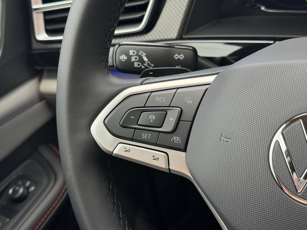 New 2026 Volkswagen Atlas Peak Edition AWD/4WD image 16