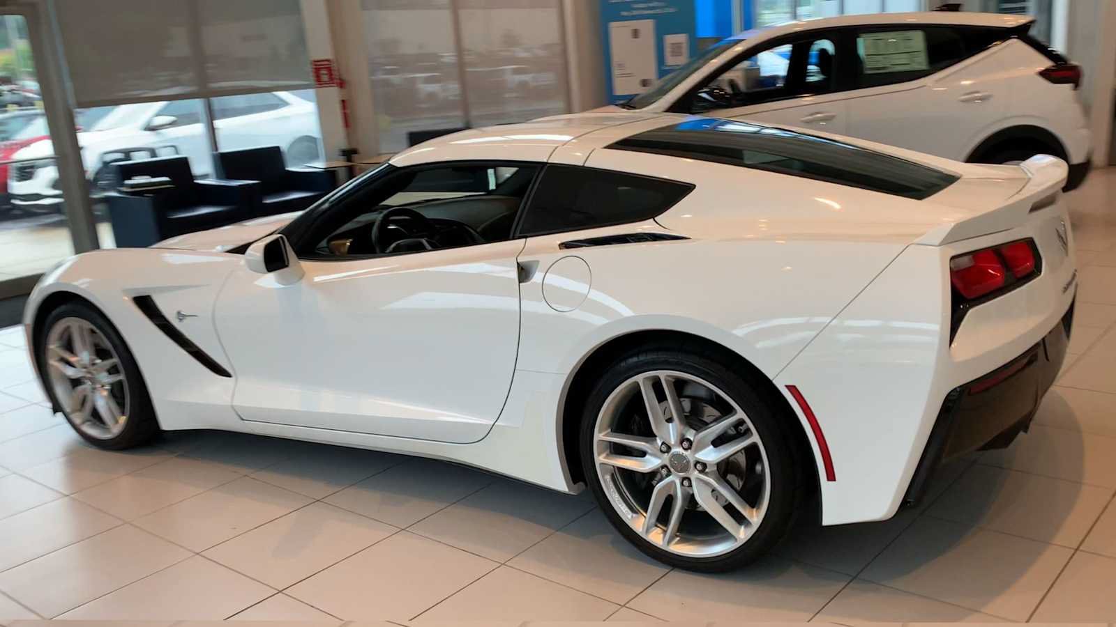 Certified 2014 Chevrolet Corvette Stingray Coupe RWD image 6
