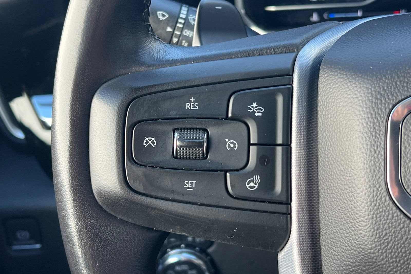 Used 2023 GMC Sierra 1500 Elevation w/ Elevation Premium Package AWD/4WD image 33