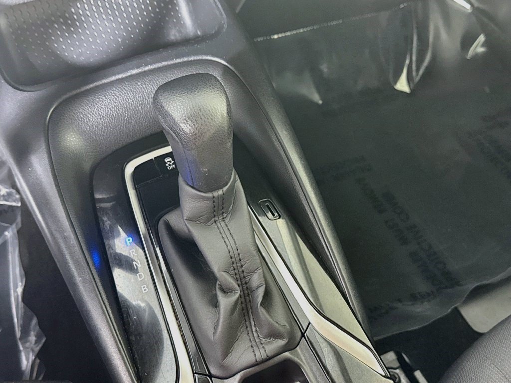 Used 2021 Toyota Corolla LE FWD image 19