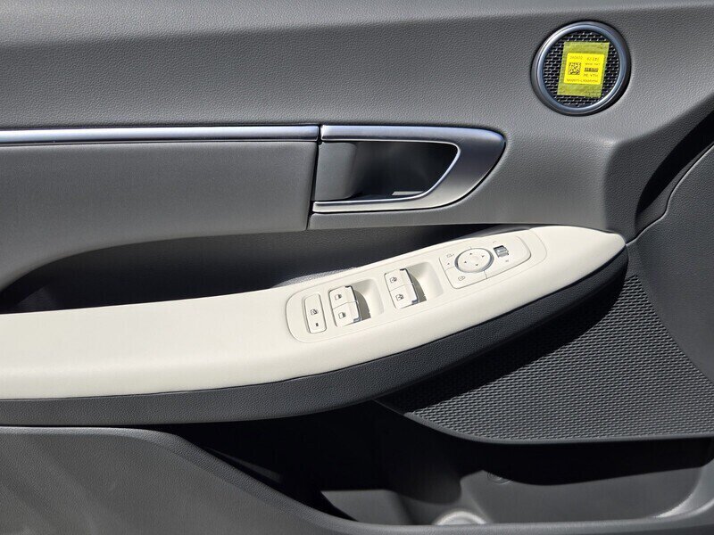 New 2026 Hyundai Sonata SEL FWD image 12
