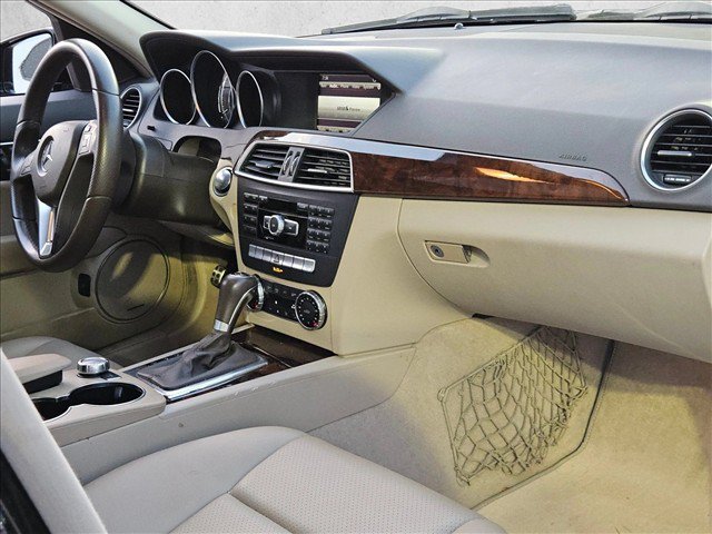 Used 2013 Mercedes-Benz C 250 Sedan image 21