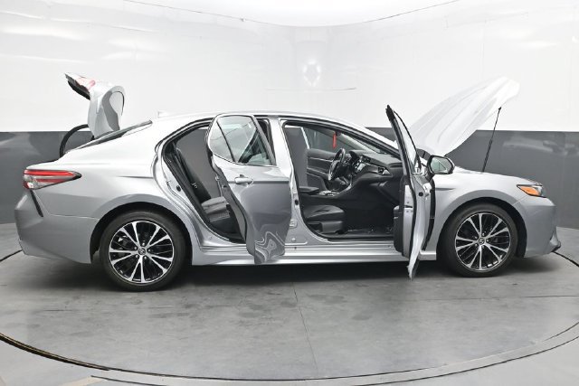Used 2019 Toyota Camry SE FWD image 53