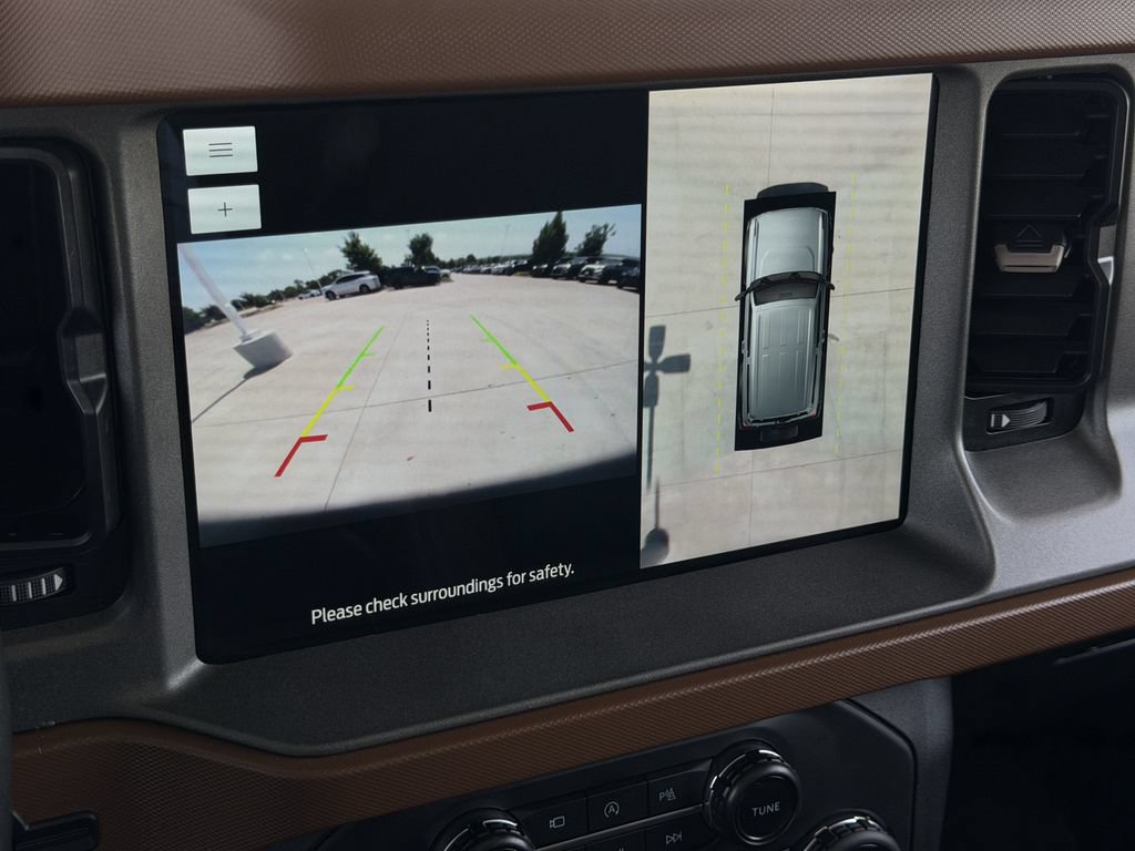 Used 2024 Ford Bronco Outer Banks AWD/4WD image 18