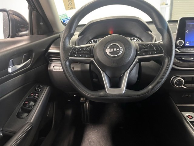 Used 2024 Nissan Altima 2.5 SV image 21