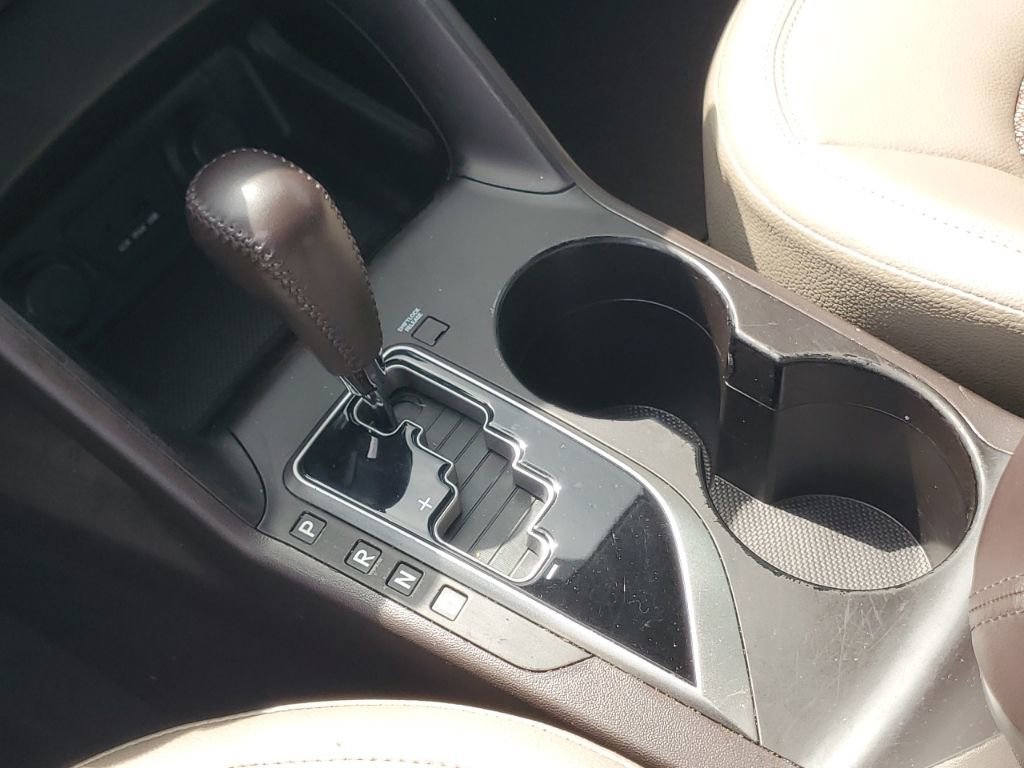 Used 2012 Hyundai Tucson GLS image 20
