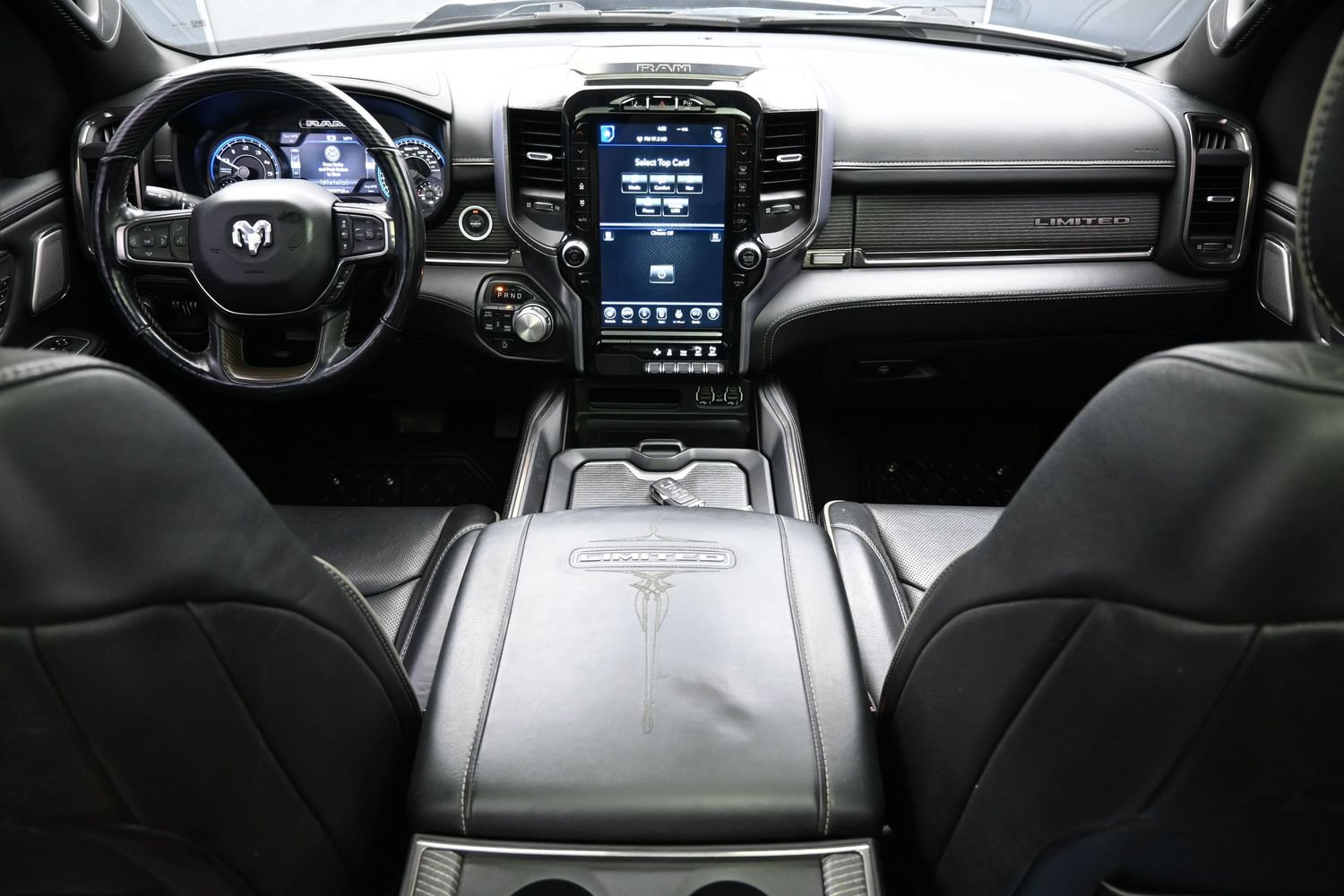 Used 2020 RAM 1500 Limited w/ Black Appearance Package AWD/4WD image 14