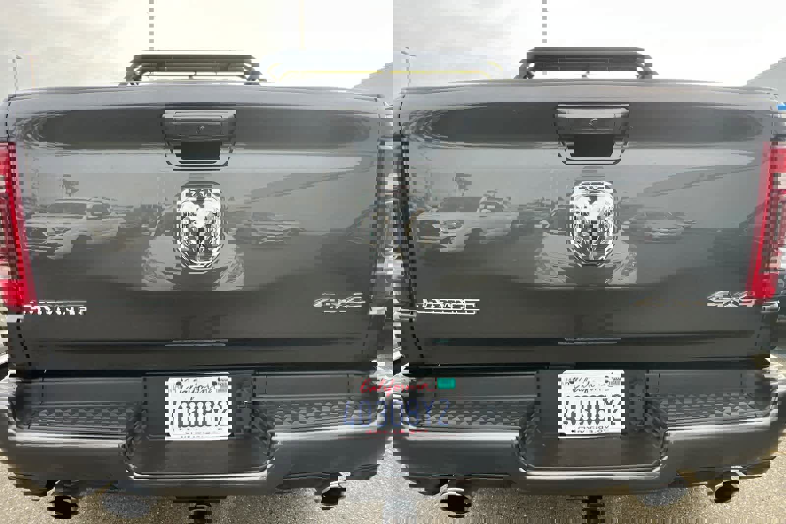 Used 2020 RAM 1500 Laramie w/ Sport Appearance Package image 19