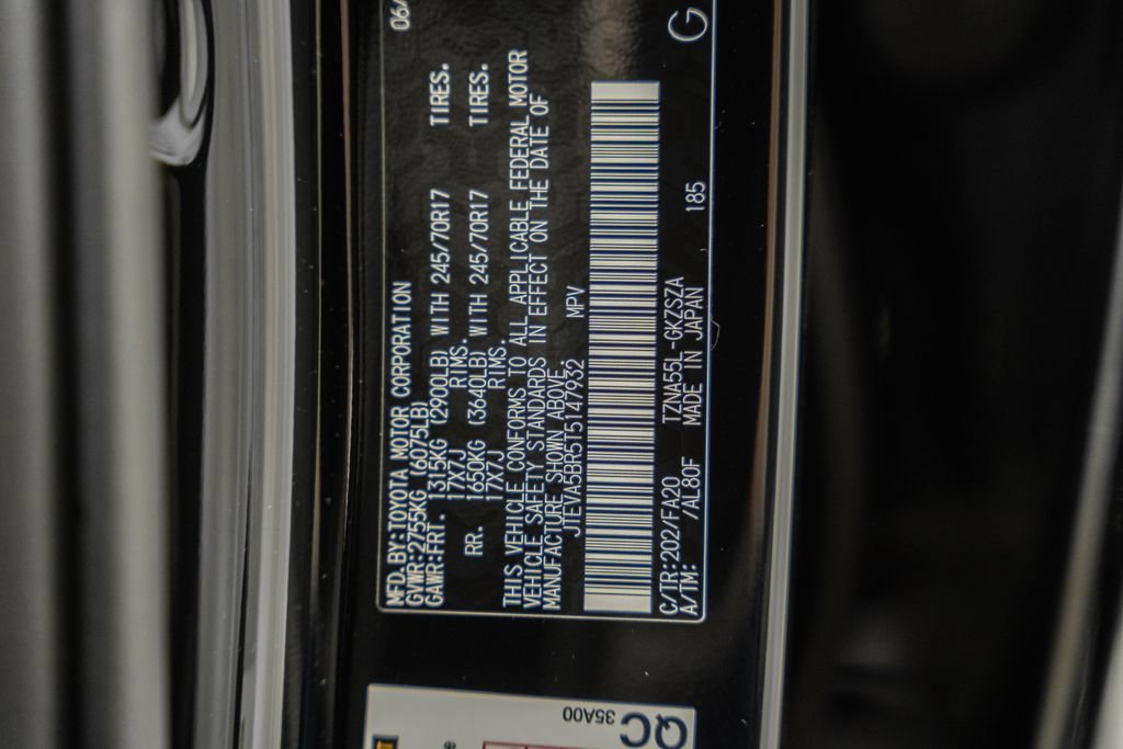New 2026 Toyota 4Runner SR5 AWD/4WD image 38