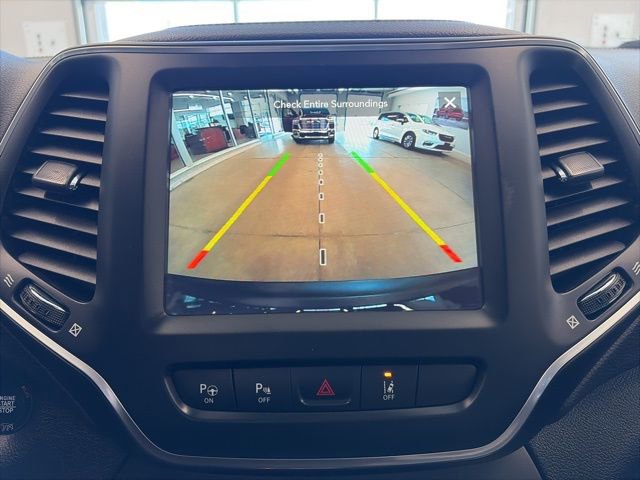 Certified 2023 Jeep Cherokee Altitude Lux image 23