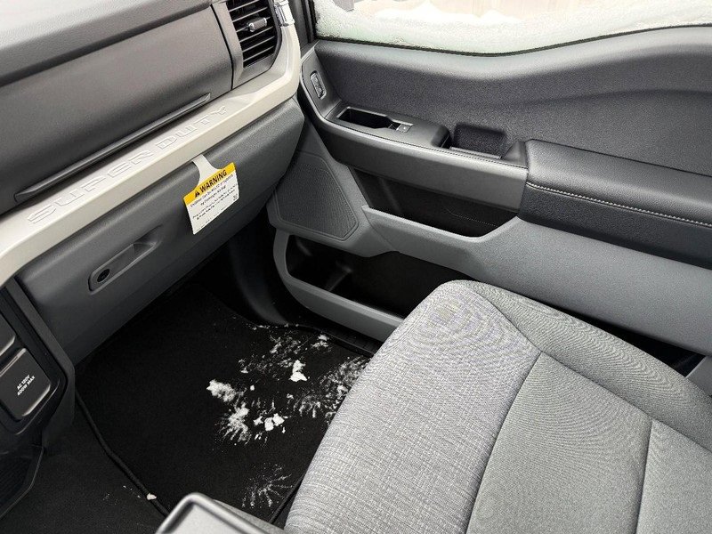New 2025 Ford F250 XLT w/ 360-Degree Camera Package image 9