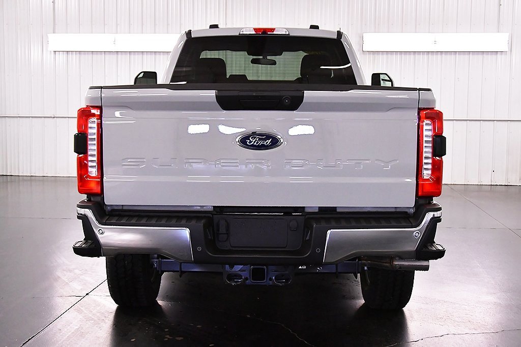 New 2026 Ford F350 XLT image 6