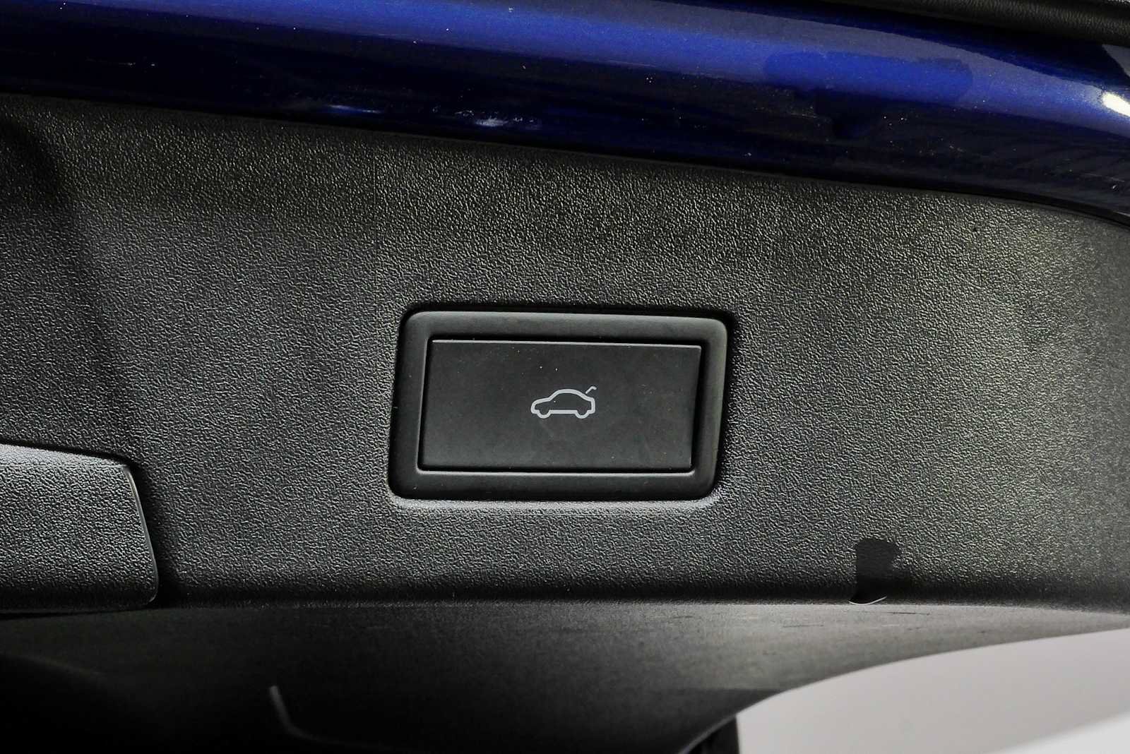 Used 2022 Volkswagen ID.4 Pro S w/ Gradient Package AWD/4WD image 39