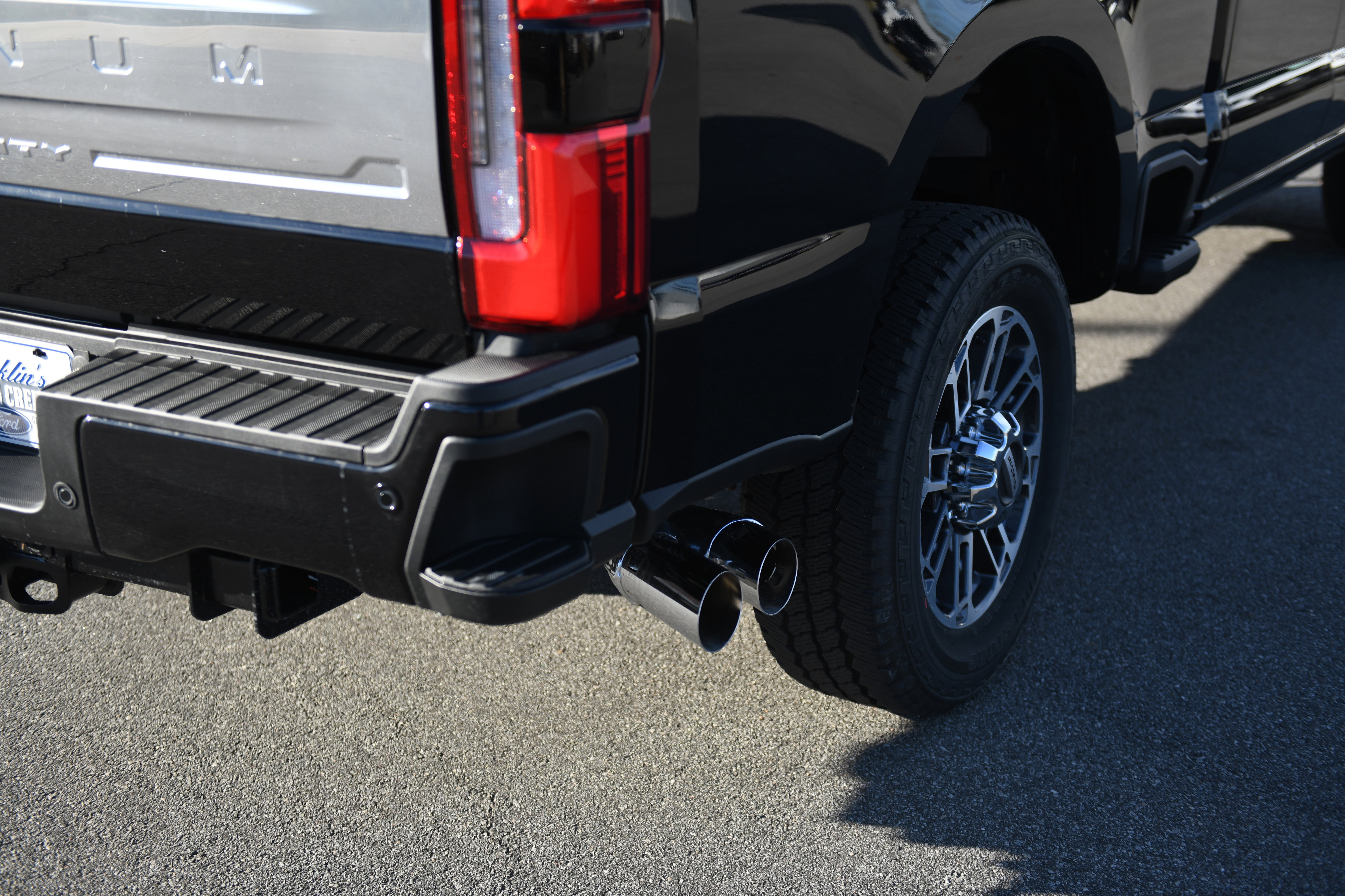 New 2026 Ford F250 Platinum w/ Platinum Plus Package image 5