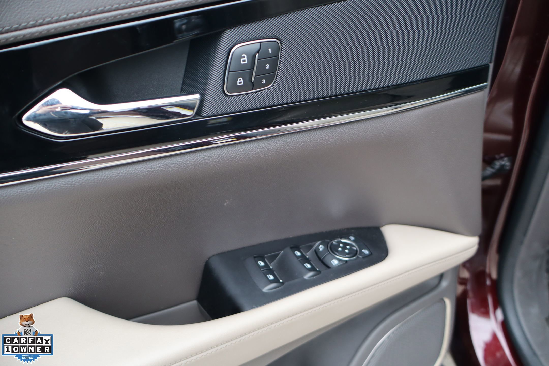 Used 2023 Lincoln Nautilus Reserve AWD/4WD image 13